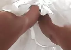 Die junge Schönheit Saantha geile fette nackte frauen ist nicht gegen den heißen Knall in all ihren Löchern