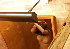 Heiße und schwüle Schlampe Rachelle kommt mit aller Kraft ins Büro :) jung mollig nackt
