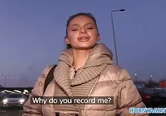 Reife Französin fickt mit Jungs, nachdem sie ihr Auto repariert diecke nackte frauen hat
