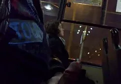 Die junge Brünette hat dicke frauen zeigen sich nackt eine anale Freude in einem engen Arsch