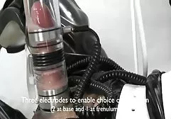 Muschi eines schönen jungen Brunette, reife mollige frauen nackt der Finger nach Saugvibrator fingert