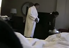 Junge schwarze Paare, die leidenschaftlich fette mädchen nackt und leidenschaftlich auf Bett prügeln