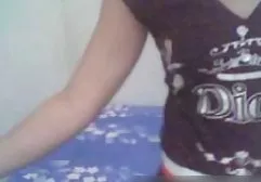 Der magere, zierliche Pornostar und ihre nackte junge mollige frauen rasierte Muschi haben einen Spermafluss