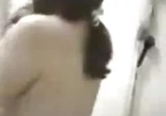 Reife Frau schleppt dicke junge nackte frauen einen jungen Liebhaber nach Hause und gibt sich einen leckeren Fick