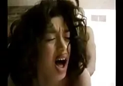 Schwarzhäutiger junger Pornostar verführt leicht schöne nackte dicke frauen einen Kerl mit ihren geilen Wichsen