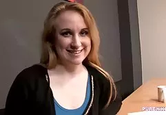 Reife Frau hörte einem Mann zu und bot ihm einen leidenschaftlichen Fick mit ihr zum dralle frauen nackt Orgasmus an