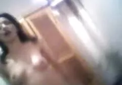 Die junge Schlampe kam dreist zur Badewanne des Nachbarn und ließ sie ficken nackte frauen mollig