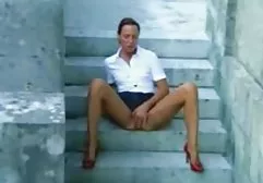 Die Blondine konnte nur mit extrem dicke nackte frauen einem Sog nicht aussteigen