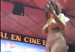 Junge hübsche Blondine wurde alte fette nackte weiber auf der Terrasse gründlich abgezockt